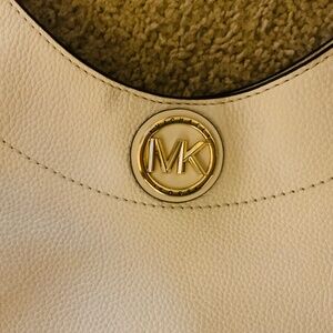 Authentic & Gorgeous Michael Kors MK Cream Hand Bag Purse - Lightly Used